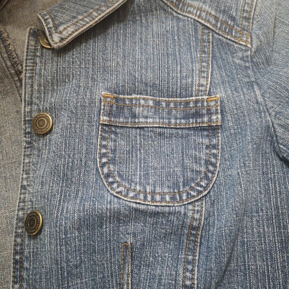 Anne Taylor Loft Ladies Size 6 Medium Wash Button Front Jean Jacket - Picture 6 of 12